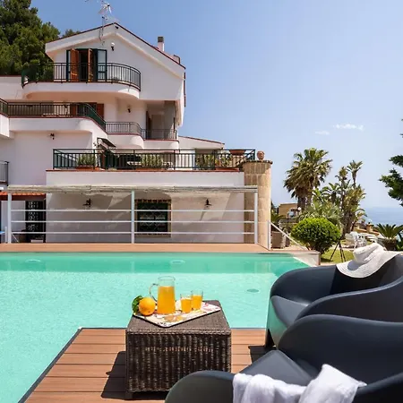 Vista Mare Con Piscina Privata A Mondello * Palermo