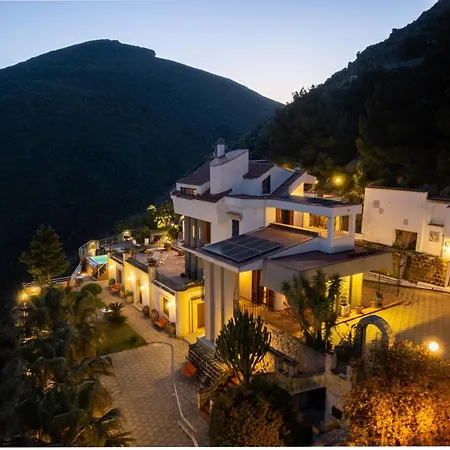 Villa Vista Mare Con Piscina Privata A Mondello Palerme