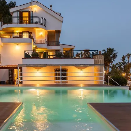 Vista Mare Con Piscina Privata A Mondello Villa
